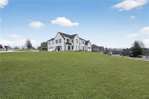 2445 Sunflower Dr, Hoschton, GA 30548 - Photo 5