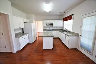 8305 Grenadier Trail, Suwanee, GA 30024 - Photo 11