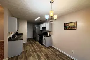 5410 Twin Lakes Dr, Atlanta, GA 30349 - Photo 13