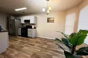 5410 Twin Lakes Dr, Atlanta, GA 30349 - Photo 15