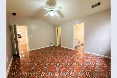 5410 Twin Lakes Drive, Atlanta, GA 30349 - Photo 37