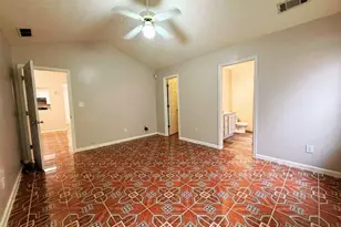 5410 Twin Lakes Dr, Atlanta, GA 30349 - Photo 37