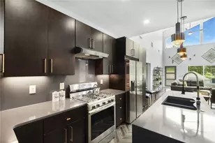 255 Mathewson Pl SW, Atlanta, GA 30314 - Photo 13