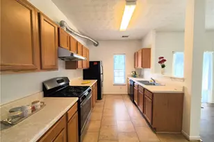 619 Kenridge Way, Suwanee, GA 30024 - Photo 11