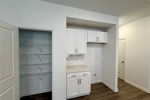 5333 Frontier Ct, Flowery Branch, GA 30542 - Photo 17