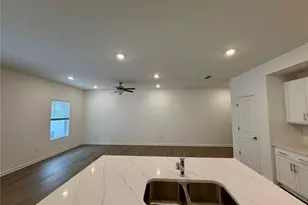 5333 Frontier Ct, Flowery Branch, GA 30542 - Photo 9