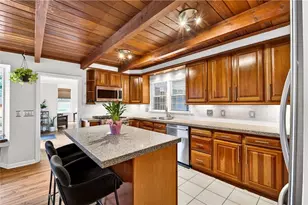 2500 Hawthorne Dr NE, Atlanta, GA 30345 - Photo 9