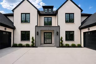 227 Traditions Dr, Alpharetta, GA 30004 - Photo 3
