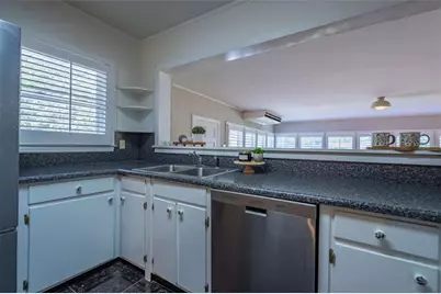 112 College Circle, Cedartown, GA 30125 - Photo 17