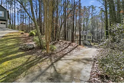 181 N Springs Drive, Acworth, GA 30101 - Photo 25