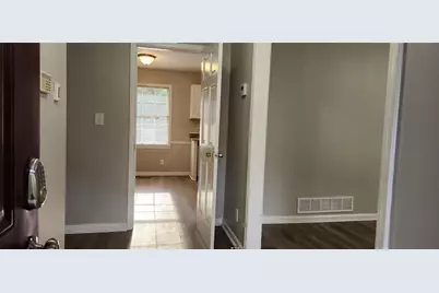 401 Barbashela Drive, Stone Mountain, GA 30088 - Photo 5