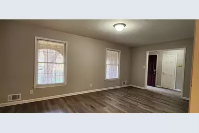 401 Barbashela Drive, Stone Mountain, GA 30088 - Photo 13