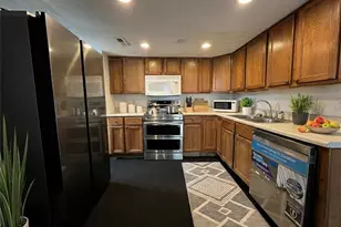 1435 Tilbury Pl, Stone Mountain, GA 30083 - Photo 3