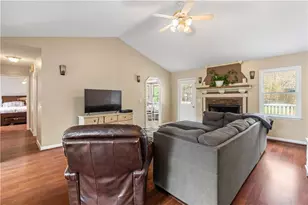 25 S Oaks Dr SE, Cartersville, GA 30121 - Photo 7