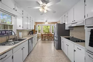 1125 Crest Brook Ln, Roswell, GA 30075 - Photo 9