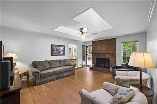 1125 Crest Brook Ln, Roswell, GA 30075 - Photo 11