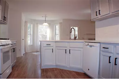 1060 Grace Drive, Lawrenceville, GA 30043 - Photo 11