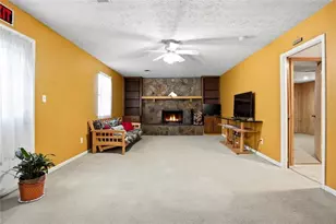 2932 Old S Dr, Jonesboro, GA 30236 - Photo 9