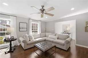 275 The South Chace, Atlanta, GA 30328 - Photo 7