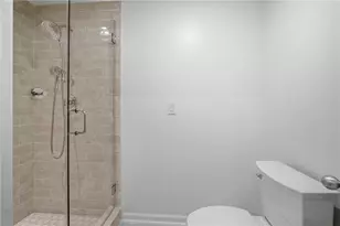 275 The South Chace, Atlanta, GA 30328 - Photo 33