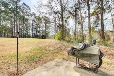 8075 Harmony Lakes Drive, Lithonia, GA 30058 - Photo 9