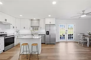 2870 Old Carriage Dr SW, Marietta, GA 30060 - Photo 5