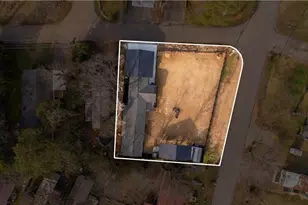 5432 Crystal Lake Dr, Gainesville, GA 30506 - Photo 3