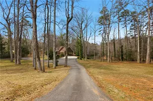 151 Ivy St, Demorest, GA 30535 - Photo 13