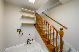 6420 Phillips Pl, Lithonia, GA 30058 - Photo 17