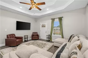 405 Coahulla Creek Dr, Dalton, GA 30721 - Photo 1