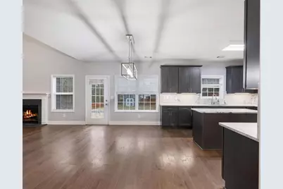 439 Vinings Court, Winder, GA 30680 - Photo 9