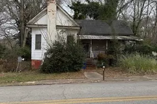 221 Johnson St, Hogansville, GA 30230 - Photo 1