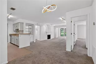 24216 Plantation Dr, Atlanta, GA 30324 - Photo 7