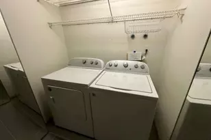 24216 Plantation Dr, Atlanta, GA 30324 - Photo 17