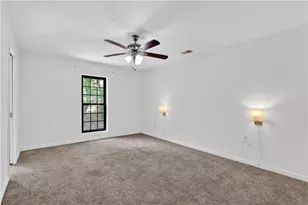 24216 Plantation Dr, Atlanta, GA 30324 - Photo 15