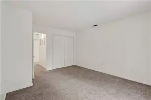 24216 Plantation Dr, Atlanta, GA 30324 - Photo 25