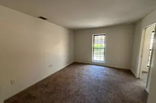 24216 Plantation Dr, Atlanta, GA 30324 - Photo 11