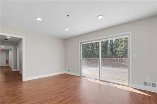 2239 Scenic Dr, Snellville, GA 30078 - Photo 21