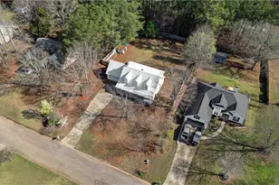 333 Oxford Way, Winder, GA 30680 - Photo 43