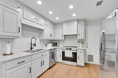 333 Oxford Way, Winder, GA 30680 - Photo 13