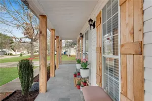 333 Oxford Way, Winder, GA 30680 - Photo 5