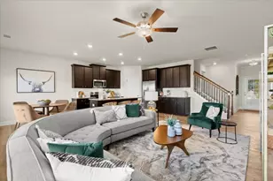 825 Leraes Way, Loganville, GA 30052 - Photo 3