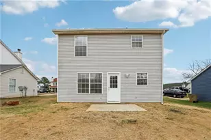 9445 Sleepy Hollow Ln, Jonesboro, GA 30238 - Photo 5