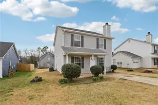 9445 Sleepy Hollow Ln, Jonesboro, GA 30238 - Photo 11