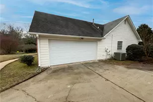 169 Manley Dr, Hampton, GA 30228 - Photo 9