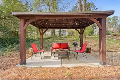 610 Yorkshire Drive, Marietta, GA 30068 - Photo 5