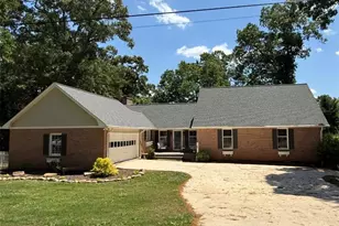 64 Virginia Cir, Cedartown, GA 30125 - Photo 1