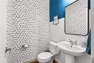 1376 Stirling Cir NW, Atlanta, GA 30318 - Photo 15