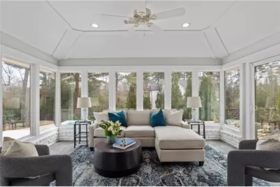 4855 Lansbury Drive, Atlanta, GA 30342 - Photo 15