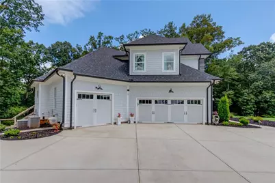 5392 Retreat Drive, Flowery Branch, GA 30542 - Photo 7